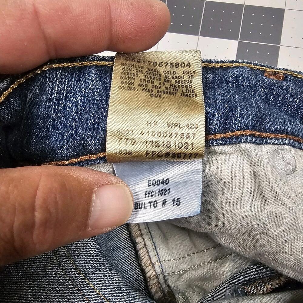 Vintage Levis 518 Jeans Womens 5 Short 30x30 SuperLow Bootcut Flare Stretch Y2K - Picture 7 of 16